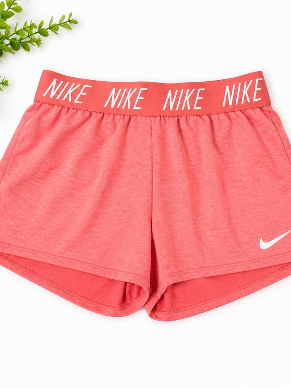 Nike Dri-FIT Girls Pink Athletic Shorts Size Large